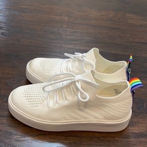 Steve Madden Sneakers